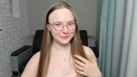 Miya online show from February 24, 9:09 pm