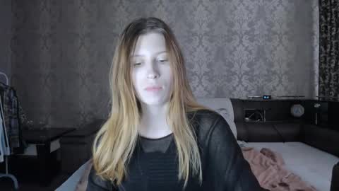 Snapshot of mmm_banana chatting on September 10, 1:34 pm Lili online show from September 10, 1:34 pm