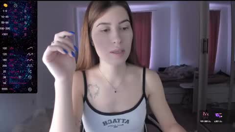 Snapshot of mmm_banana chatting on March 11, 7:24 am Lili online show from March 11, 7:24 am