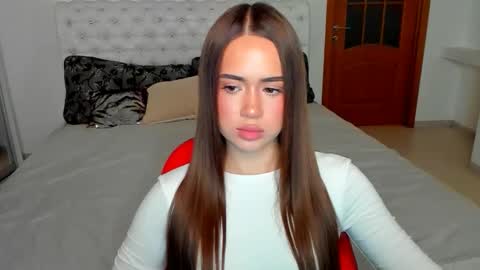 Snapshot of mmm_bananaa_ chatting on September 28, 6:06 pm Beata online show from September 28, 6:06 pm