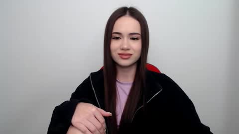 Snapshot of mmm_bananaa_ chatting on February 25, 6:33 pm Beata online show from February 25, 6:33 pm