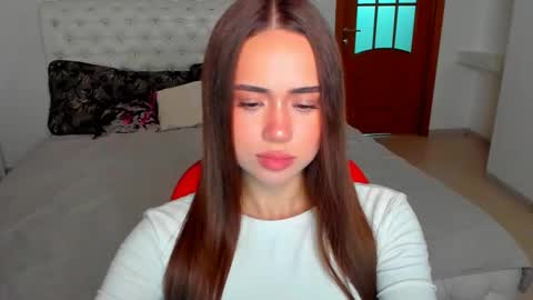 Snapshot of mmm_bananaa_ chatting on October 4, 5:33 pm Beata online show from October 4, 5:33 pm