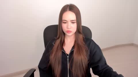 Snapshot of mmm_bananaa_ chatting on February 14, 3:58 pm Beata online show from February 14, 3:58 pm