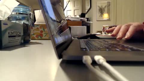 mmythmaker online show from April 10, 10:20 am