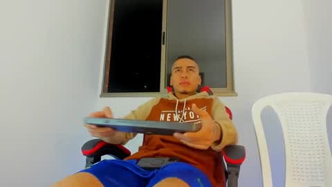 mnell28 online show from March 2, 2:38 am