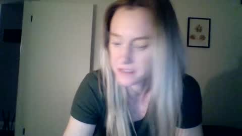 mockingbirds91 online show from April 1, 4:24 am