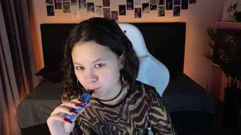 moco_choco online show from October 10, 2:17 am