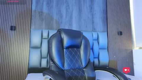 mohamed_malik online show from May 23, 1:51 pm