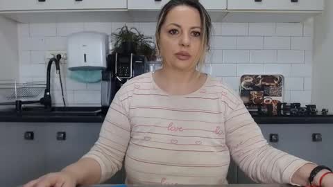 erika online show from March 9, 8:07 am