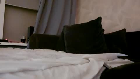 Snapshot of mokkeltje9 chatting on September 28, 11:03 pm KinkyCoupleNL online show from September 28, 11:03 pm