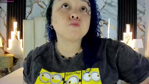 Snapshot of molliebue1 chatting on September 16, 1:02 pm Hey Guys Im Mollie online show from September 16, 1:02 pm