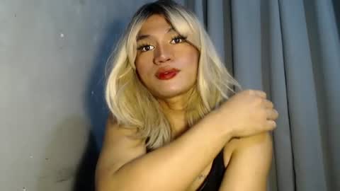 Molly online show from July 31, 3:02 pm