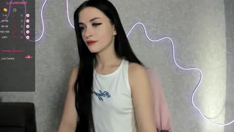 Molly - online show from October 18, 6:50 am