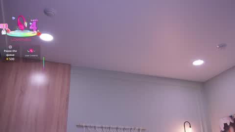 Molly online show from April 16, 2:55 am