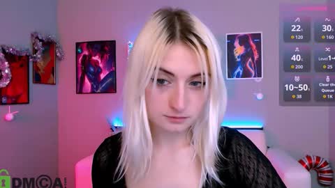 molly_lesser online show from January 11, 8:59 pm