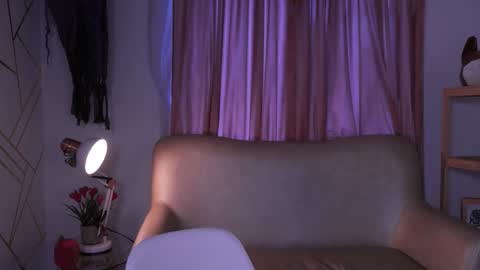   MOLLY   online show from October 23, 2:07 pm