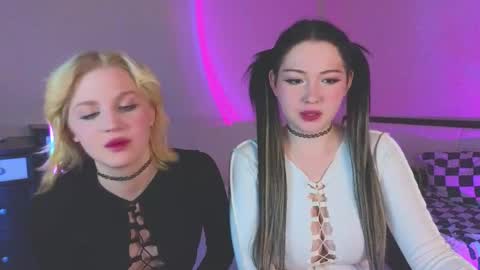 Snapshot of molly_millerr chatting on March 11, 10:09 pm molly_millerr online show from March 11, 10:09 pm