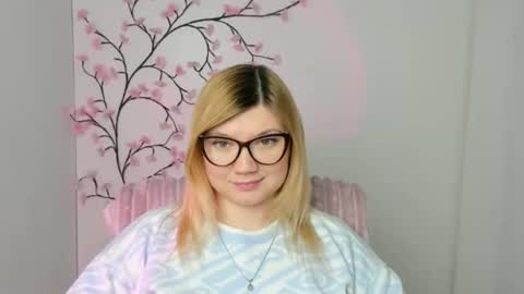 Molly online show from February 18, 12:49 pm