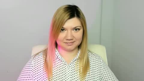 Snapshot of molly_moree chatting on January 25, 12:26 pm Molly online show from January 25, 12:26 pm