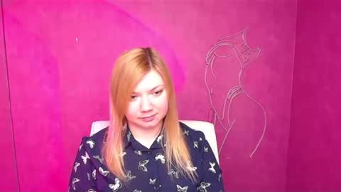 Snapshot of molly_moree chatting on March 3, 12:28 pm Molly online show from March 3, 12:28 pm
