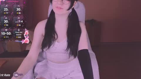 Snapshot of molly_phoenix chatting on February 9, 10:00 pm Molly online show from February 9, 10:00 pm