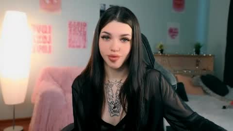 Molly online show from May 28, 4:21 am