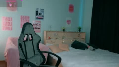 Molly online show from July 8, 4:27 am