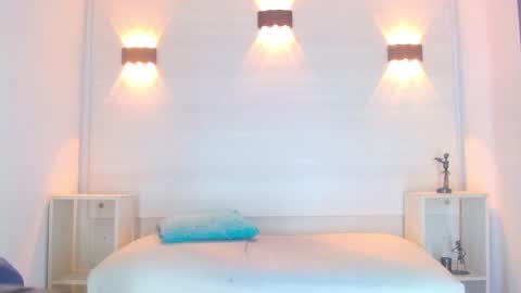 Molly Spears online show from February 18, 11:55 am