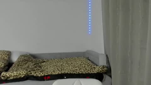 Molly online show from February 5, 3:54 am