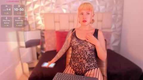 mollycb online show from January 6, 8:24 pm