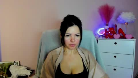 Molly online show from March 26, 7:57 am