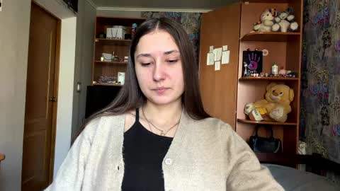 Molly online show from May 28, 9:07 am