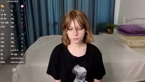 mollysally online show from July 7, 4:03 am