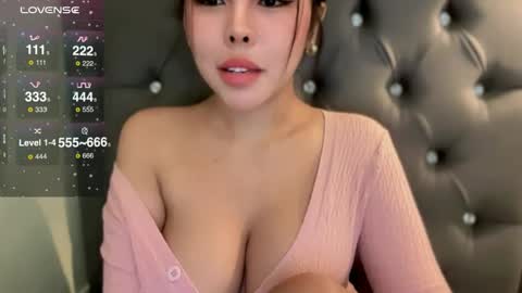 Snapshot of mollysky_smith chatting on October 29, 4:58 am molly online show from October 29, 4:58 am