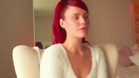 Snapshot of mollysoulful chatting on September 16, 9:12 am Hello my name is Fabulous online show from September 16, 9:12 am