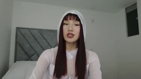 mollywalter online show from November 25, 5:06 am