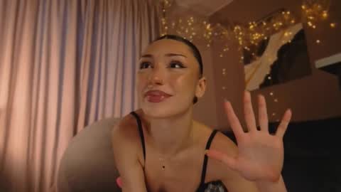 Molly online show from November 21, 11:30 am