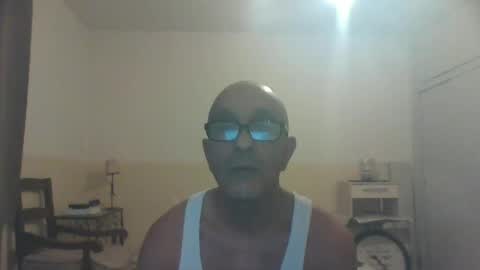 moment71200 online show from January 1, 6:27 pm