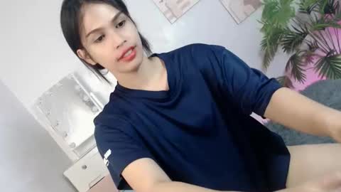 MOMIKHEM online show from October 29, 8:38 am