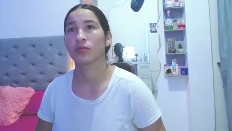 ANDREA online show from August 5, 1:24 am
