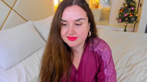 Snapshot of mommycurves chatting on December 17, 10:54 pm Mommynextdoor online show from December 17, 10:54 pm