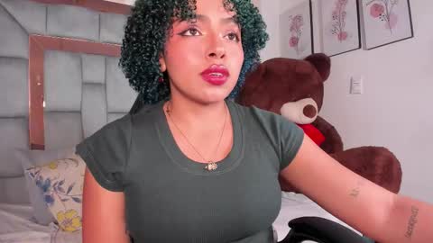 Momo  online show from November 21, 3:26 am