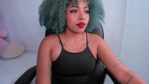 Momo  online show from March 16, 3:53 am