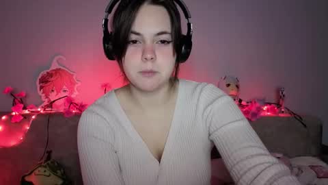 Momo online show from March 12, 7:50 pm