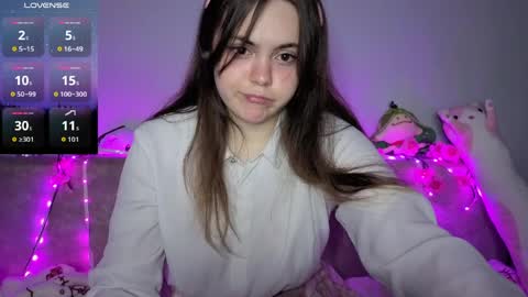 Momo online show from April 18, 7:18 pm