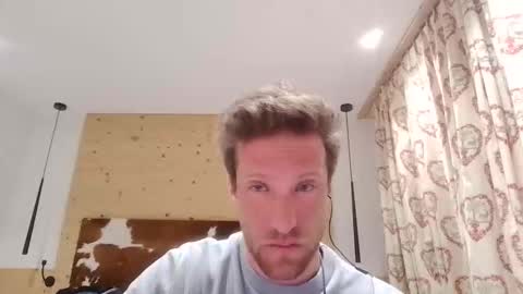 moms_little_monster online show from November 19, 9:46 pm