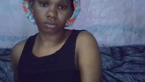 momsdoll online show from April 8, 7:11 am