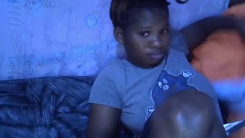 momsdoll online show from January 13, 9:06 am