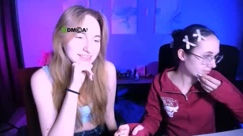 Mona  online show from February 11, 8:01 pm