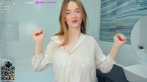 Mona online show from October 29, 7:36 pm